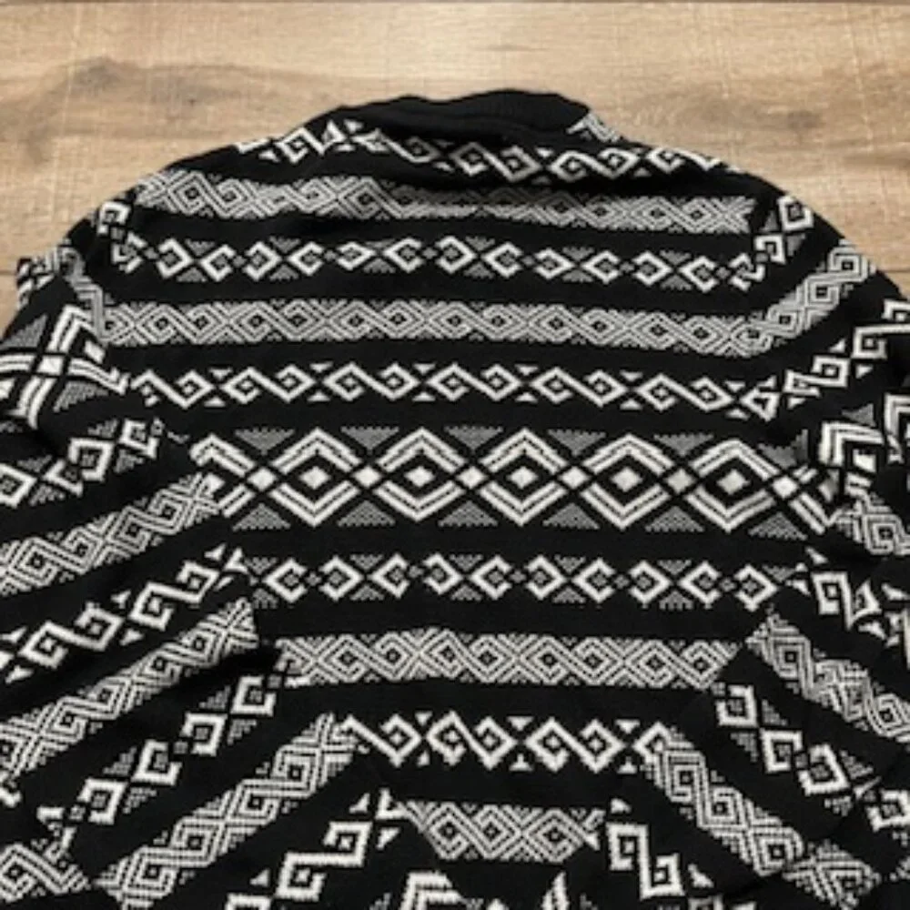 NEW‎ William Rast Sweater Men’s MEDIUM  Black & White Cotton Geometric